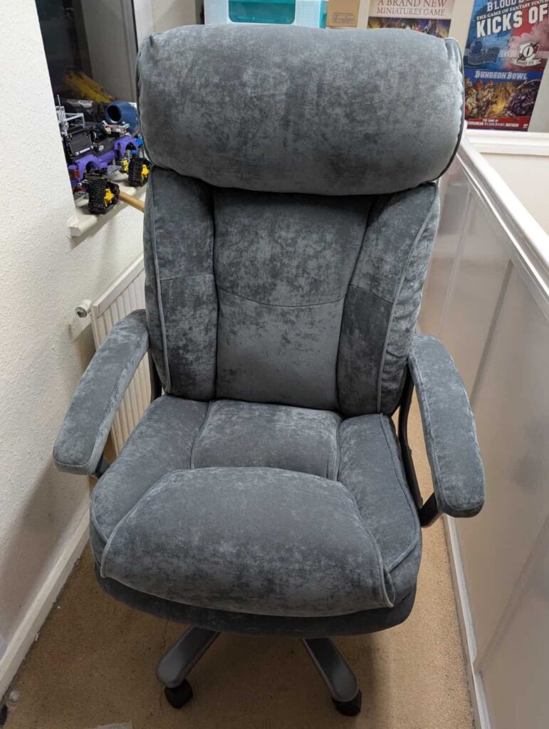 view of unboxed best heavy duty office chair 30 stone for person chair 440 lbs tried and tested for several week unboxing purchased package arrival at home testing experience 